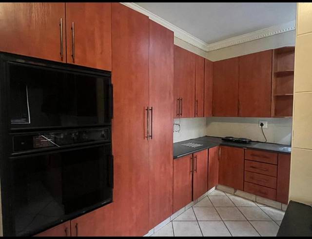 4 BEDROOM PROPERTY TO RENT IN OLYMPUS AH